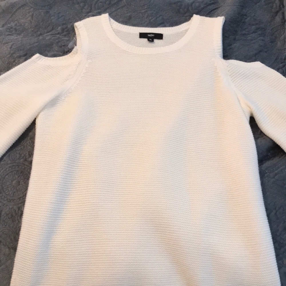Mossimo cold shoulder sweater